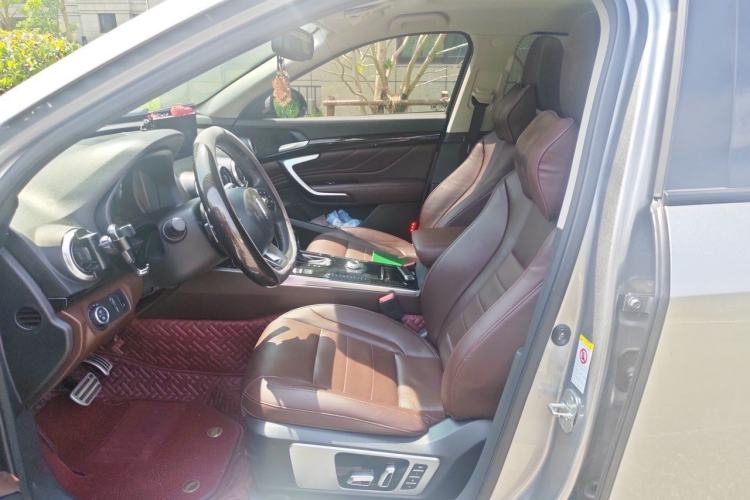 Used Wey VV7 2017 2.0T Flagship Model Left Front Seat