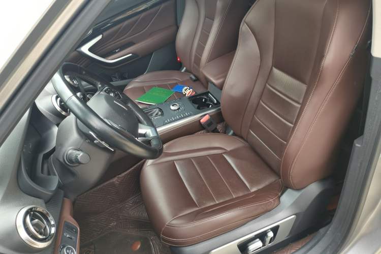 Used Wey VV7 2017 2.0T Ultra-Luxury Version Left Front Seat
