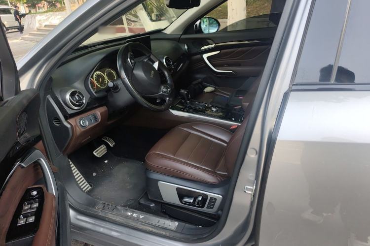 Used Wey VV7 2017 2.0T Flagship Model Left Front Seat