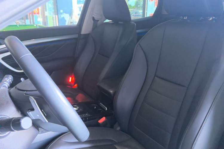 Used Wey VV7 2017 2.0T Flagship Model Left Front Seat