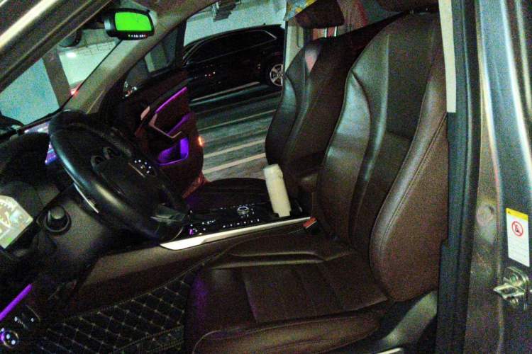 Used Wey VV7 2017 2.0T Flagship Model Left Front Seat