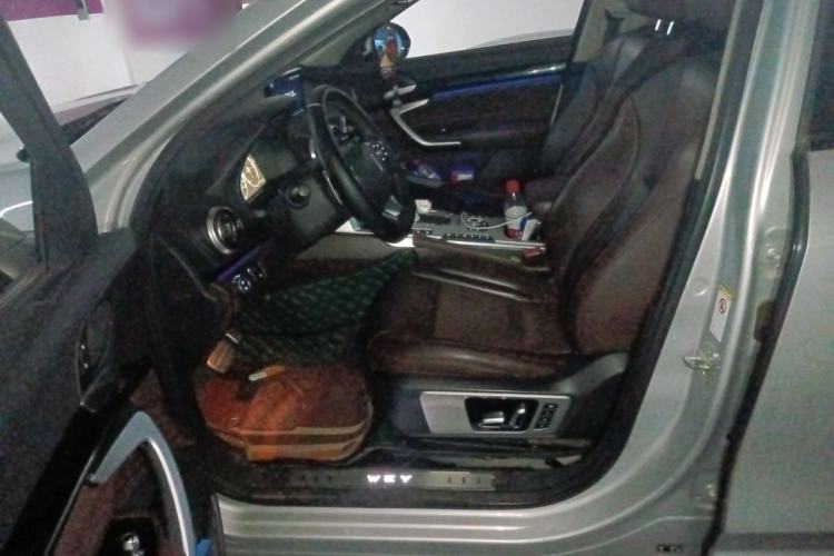 Used Wey VV7 2017 2.0T Flagship Model Left Front Seat