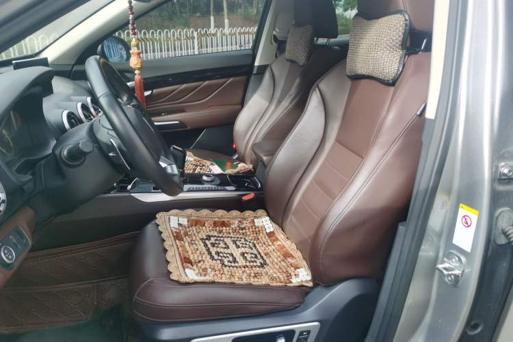 Used Wey VV7 2017 2.0T Flagship Model Left Front Seat