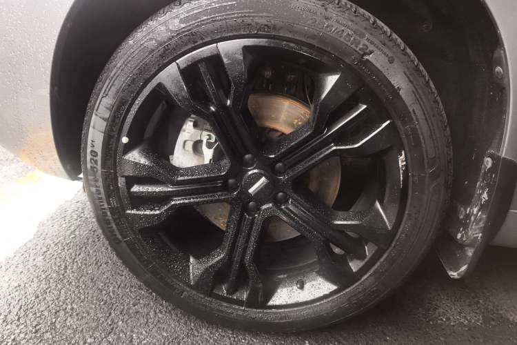 Used Wey VV7 2017 2.0T Flagship Model Left Front Wheel Hub
