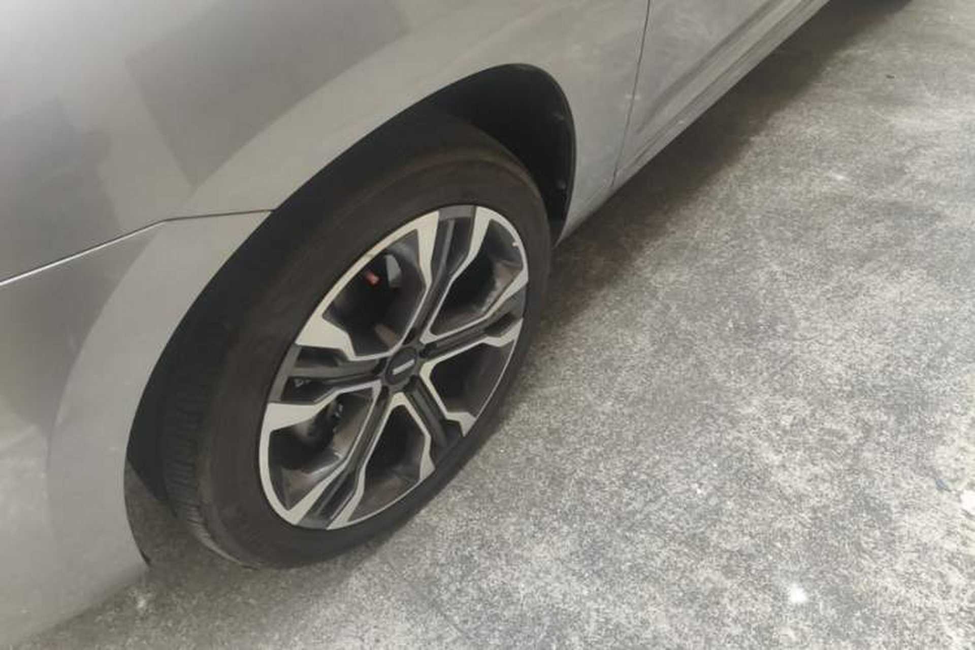 Used Wey VV7 2017 2.0T Flagship Model Left Front Wheel Hub