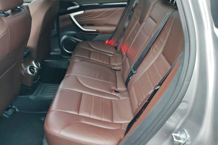 Used Wey VV7 2017 2.0T Flagship Model Left Rear Seat