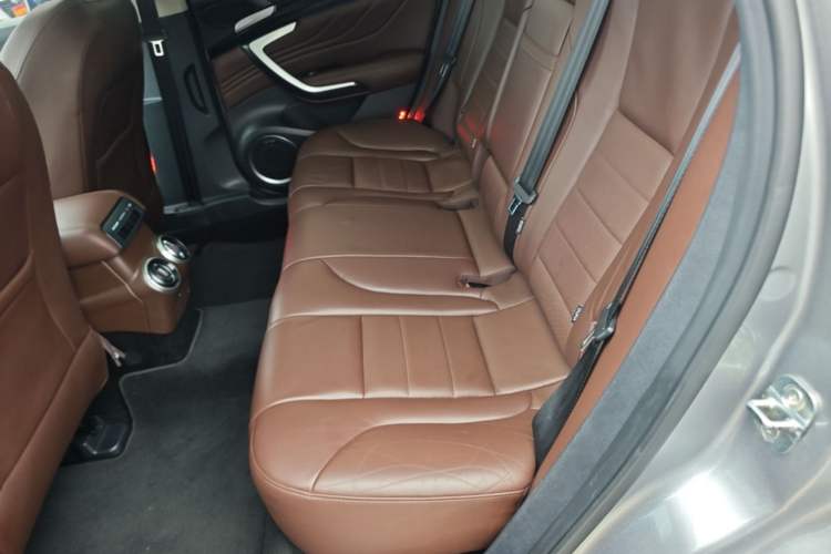 Used Wey VV7 2017 2.0T Flagship Model Left Rear Seat