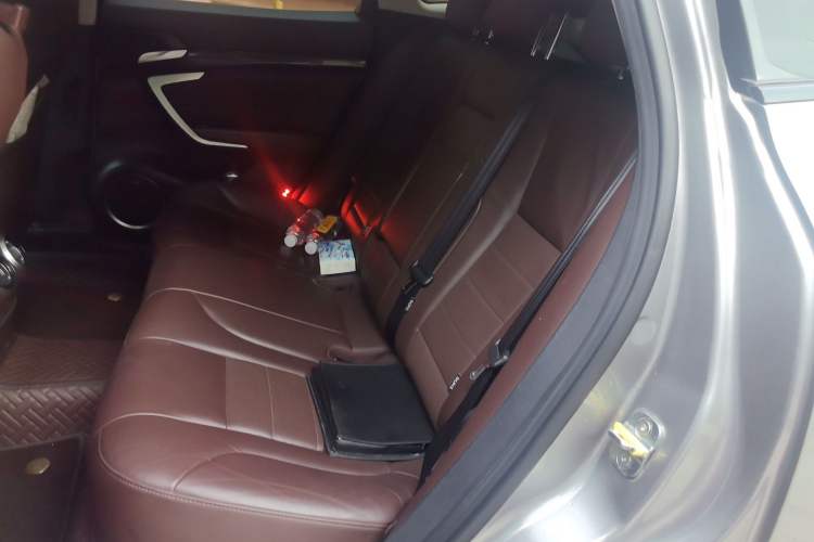 Used Wey VV7 2017 2.0T Flagship Model Left Rear Seat