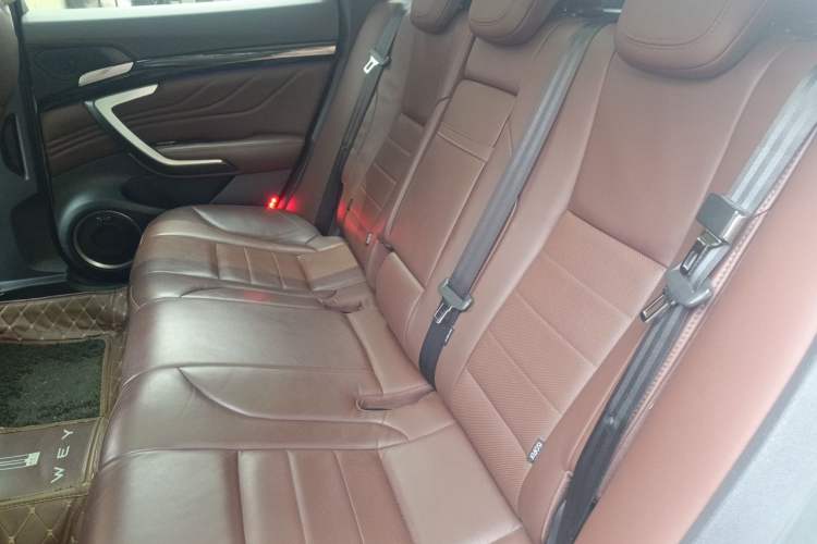 Used Wey VV7 2017 2.0T Flagship Model Left Rear Seat