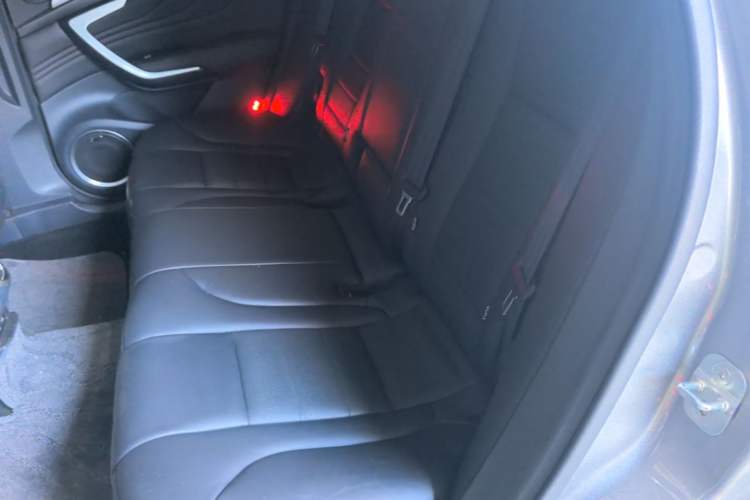 Used Wey VV7 2017 2.0T Flagship Model Left Rear Seat