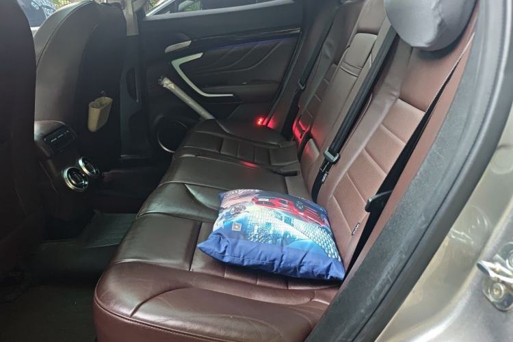 Used Wey VV7 2017 2.0T Flagship Model Left Rear Seat