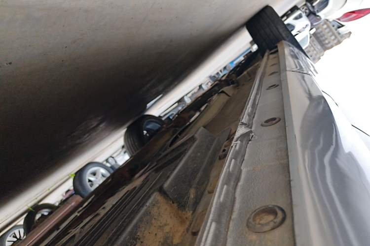 Used Wey VV7 2017 2.0T Flagship Model Left Side Sill