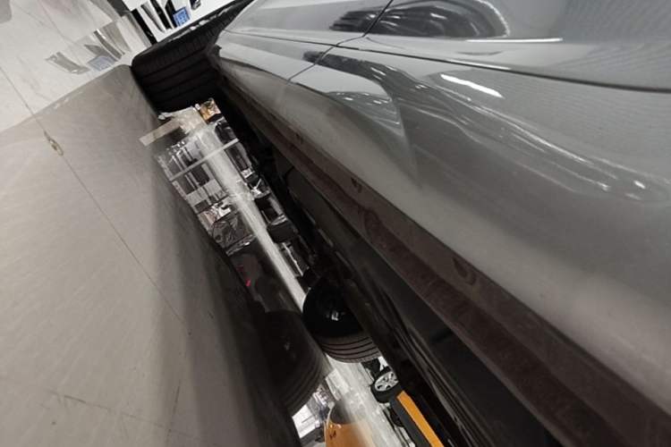 Used Wey VV7 2017 2.0T Flagship Model Left Side Sill