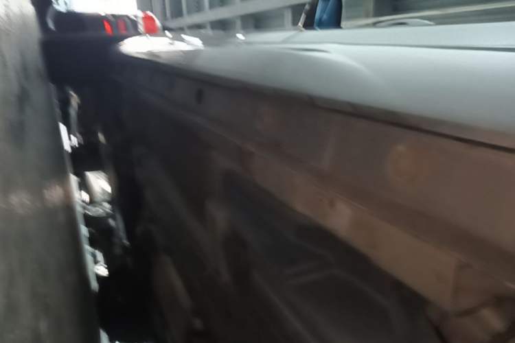 Used Wey VV7 2017 2.0T Flagship Model Left Side Sill