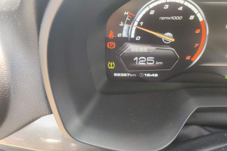 Used Wey VV7 2017 2.0T Luxury Model Odometer Close Up