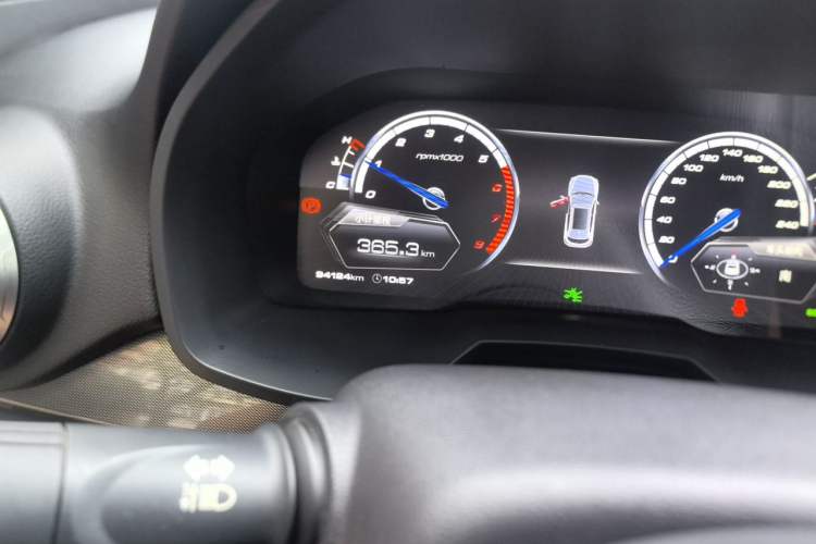 Used Wey VV7 2017 2.0T Ultra-Luxury Version Odometer Close Up