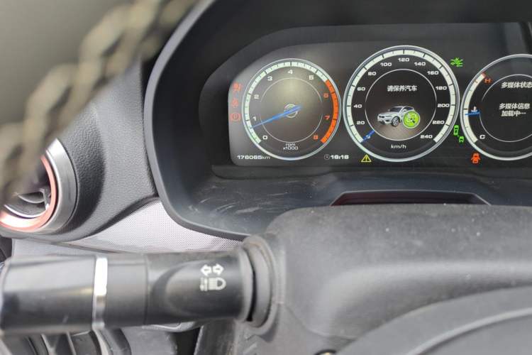 Used Wey VV7 2017 2.0T Flagship Model Odometer Close Up