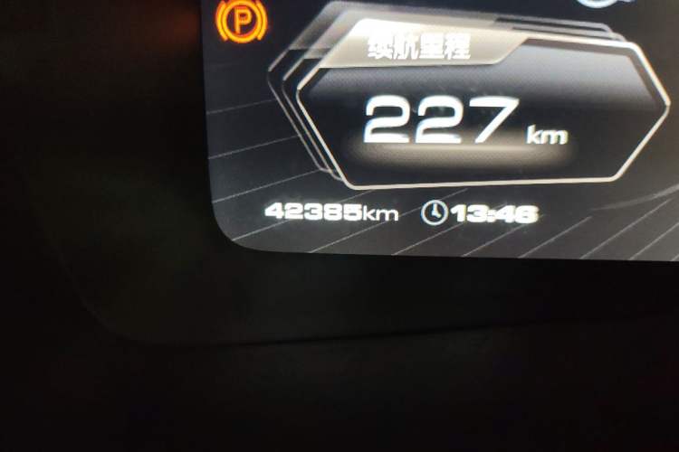 Used Wey VV7 2017 2.0T Flagship Model Odometer Close Up