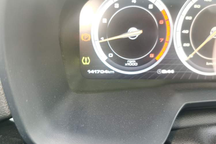 Used Wey VV7 2017 2.0T Flagship Model Odometer Close Up