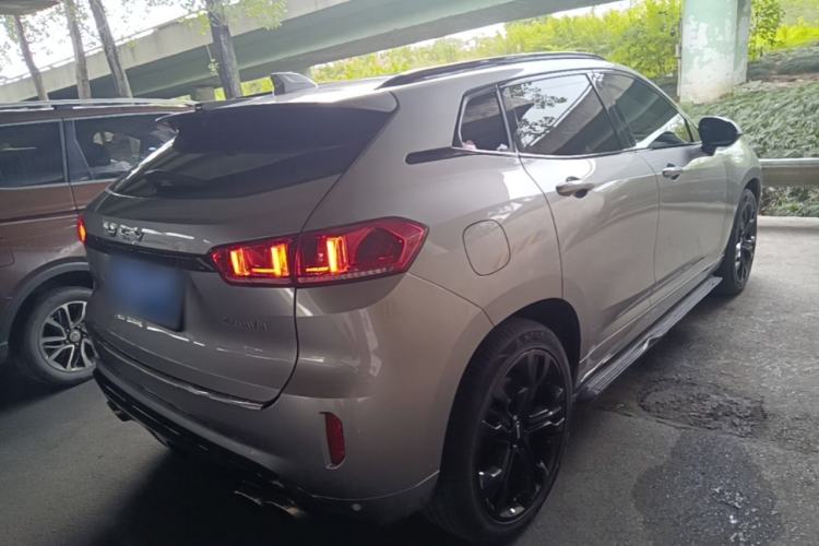 Used Wey VV7 2017 2.0T Flagship Model Rear Right 45 Deg