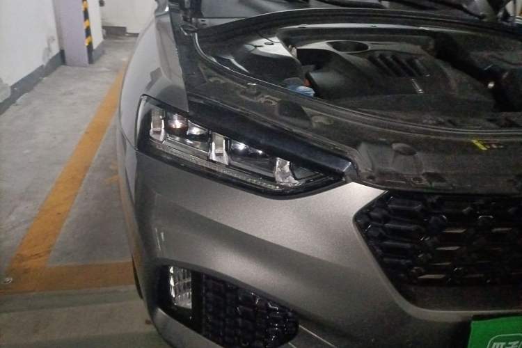 Used Wey VV7 2017 2.0T Flagship Model Right Front Headlight