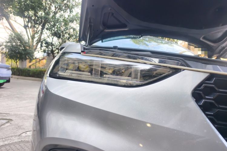 Used Wey VV7 2017 2.0T Ultra-Luxury Version Right Front Headlight