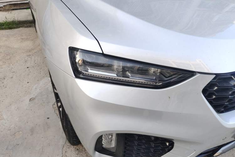 Used Wey VV7 2017 2.0T Ultra-Luxury Version Right Front Headlight