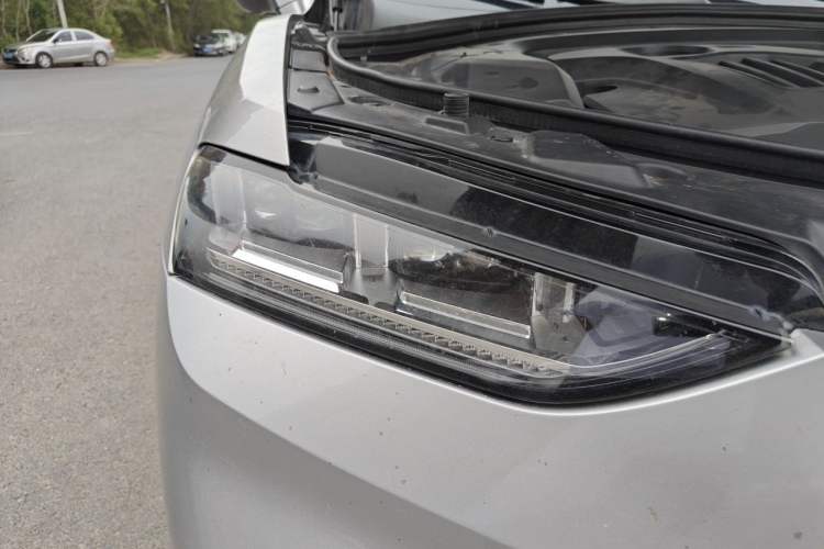 Used Wey VV7 2017 2.0T Flagship Model Right Front Headlight