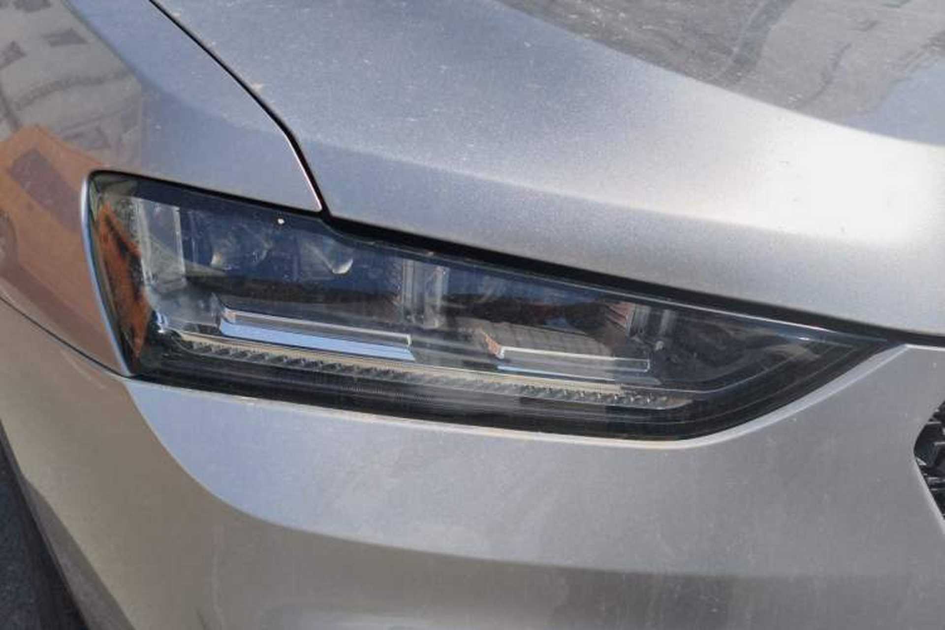 Used Wey VV7 2017 2.0T Flagship Model Right Front Headlight