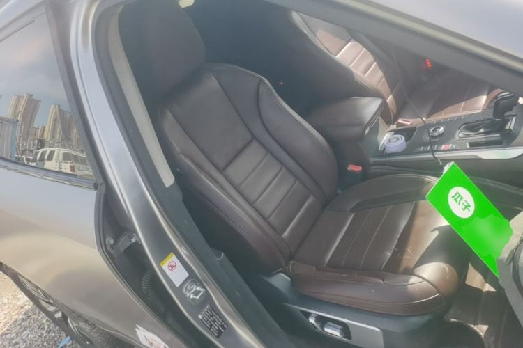 Used Wey VV7 2017 2.0T Flagship Model Right Front Seat