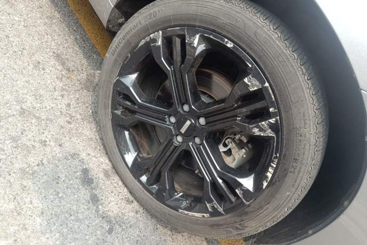 Used Wey VV7 2017 2.0T Flagship Model Right Front Wheel Hub