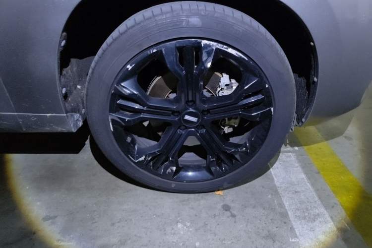 Used Wey VV7 2017 2.0T Flagship Model Right Front Wheel Hub