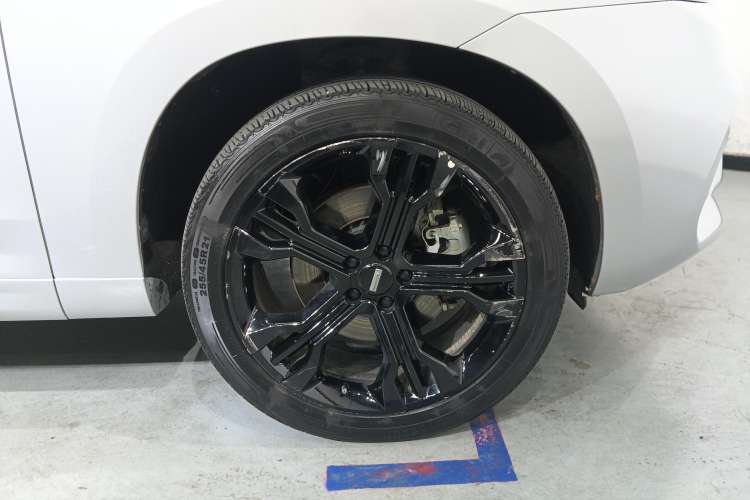 Used Wey VV7 2017 2.0T Flagship Model Right Front Wheel Hub