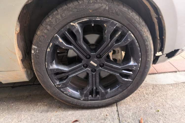 Used Wey VV7 2017 2.0T Flagship Model Right Front Wheel Hub