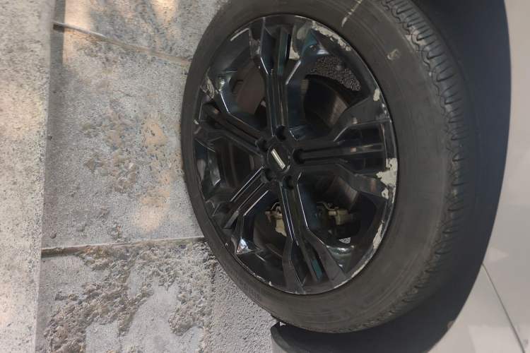 Used Wey VV7 2017 2.0T Flagship Model Right Front Wheel Hub