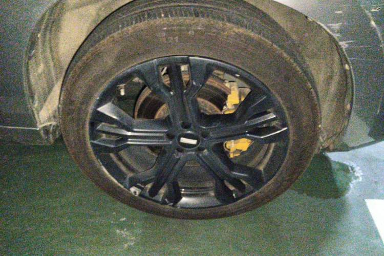 Used Wey VV7 2017 2.0T Flagship Model Right Front Wheel Hub