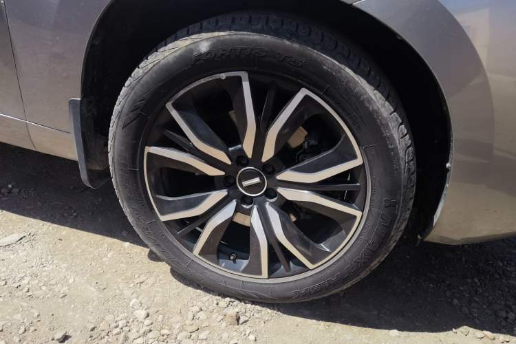 Used Wey VV7 2017 2.0T Flagship Model Right Front Wheel Hub