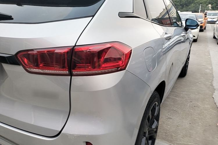 Used Wey VV7 2017 2.0T Flagship Model Right Rear Taillight