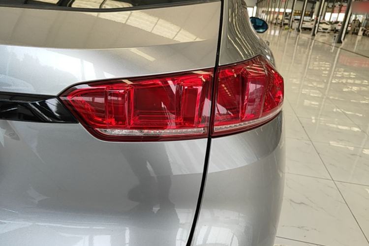 Used Wey VV7 2017 VV7c 2.0T Flagship Model Right Rear Taillight