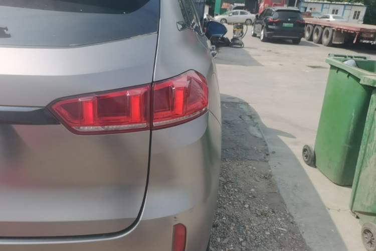 Used Wey VV7 2017 2.0T Flagship Model Right Rear Taillight