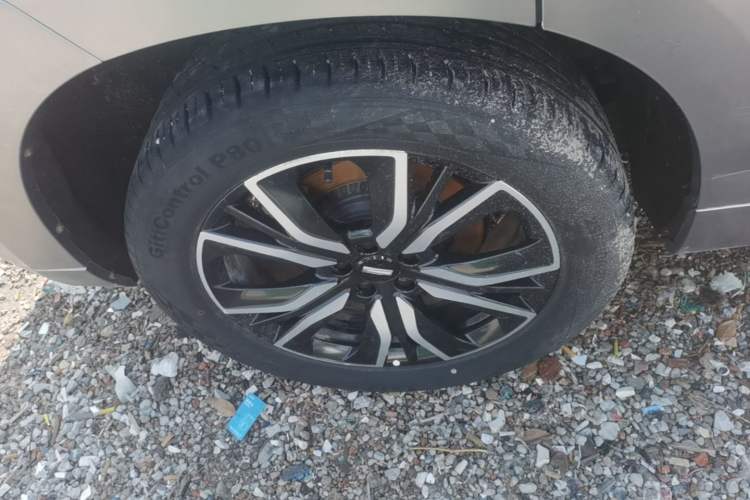 Used Wey VV7 2017 2.0T Flagship Model Right Rear Wheel Hub