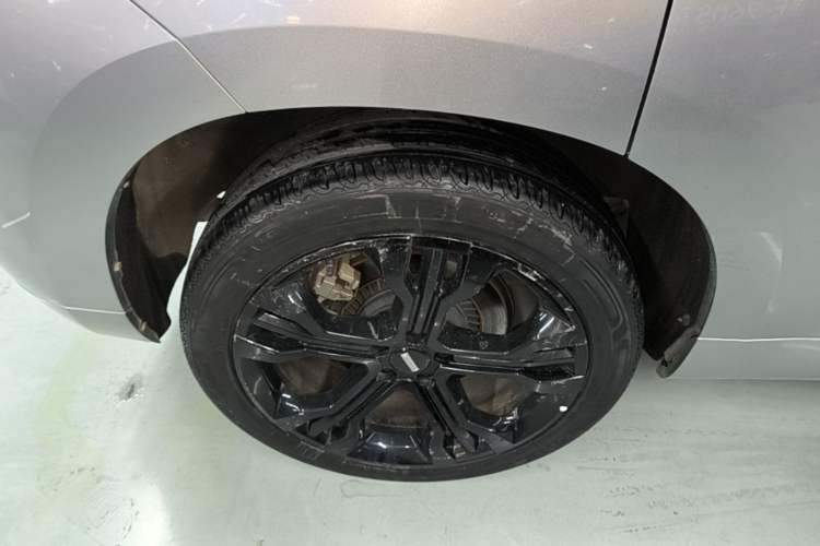 Used Wey VV7 2017 2.0T Flagship Model Right Rear Wheel Hub