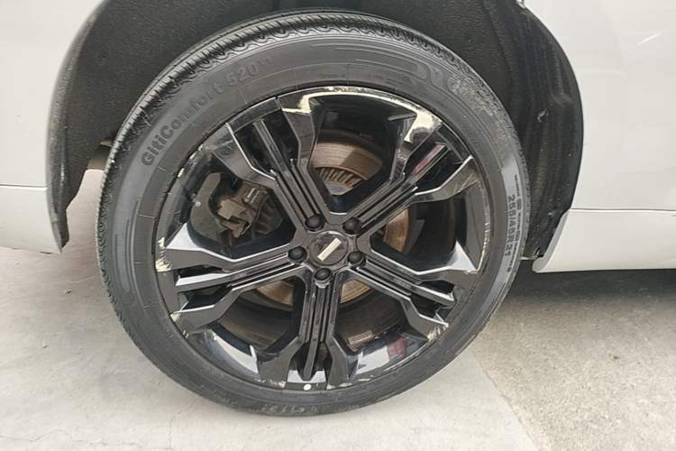 Used Wey VV7 2017 2.0T Flagship Model Right Rear Wheel Hub