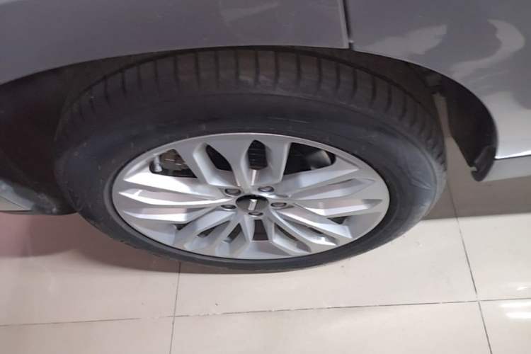 Used Wey VV7 2017 VV7c 2.0T Luxury Model Right Rear Wheel Hub