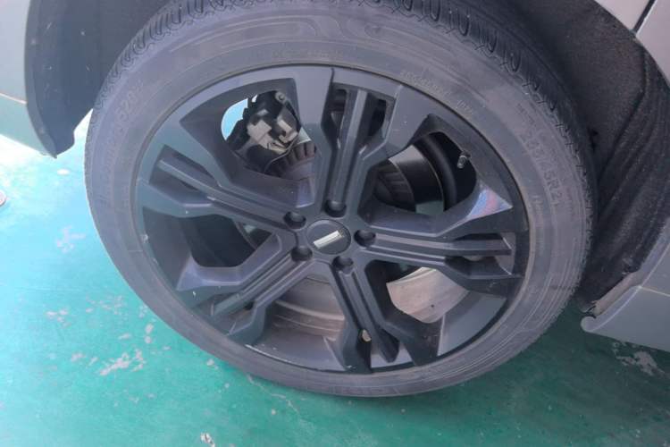 Used Wey VV7 2017 2.0T Flagship Model Right Rear Wheel Hub