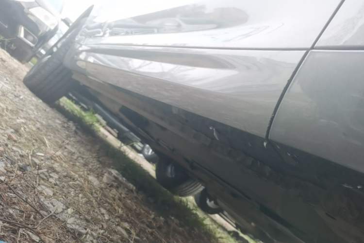 Used Wey VV7 2017 2.0T Flagship Model Right Side Sill