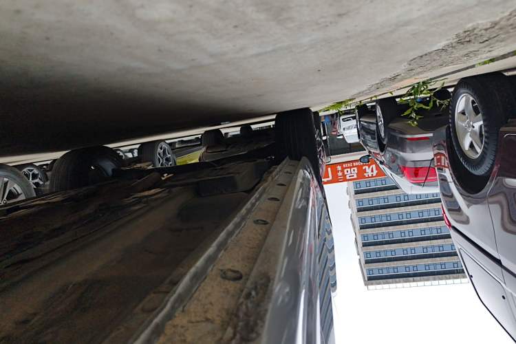 Used Wey VV7 2017 2.0T Flagship Model Right Side Sill