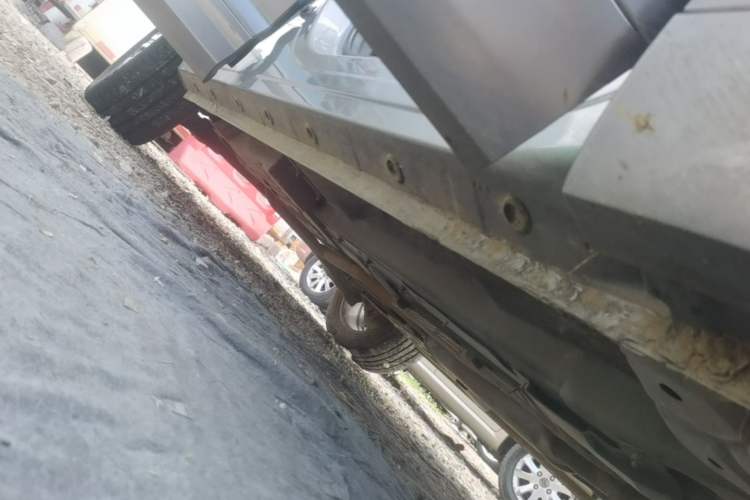 Used Wey VV7 2017 2.0T Flagship Model Right Side Sill