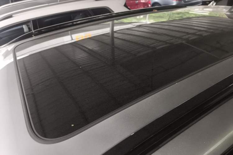 Used Wey VV7 2017 2.0T Flagship Model Roof