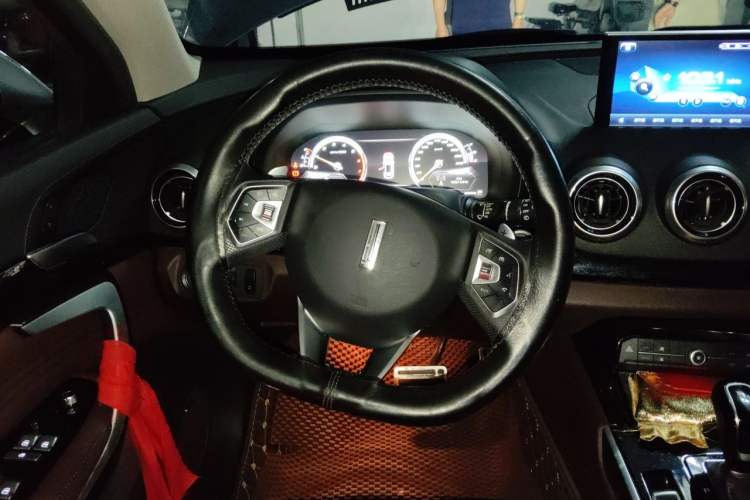 Used Wey VV7 2017 2.0T Flagship Model Steering Wheel